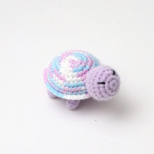 Colgante de muñeca de ganchillo hecho a mano de nuevo diseño con llavero de punto de tortuga pequeña de ganchillo de hilo - Product Image 2