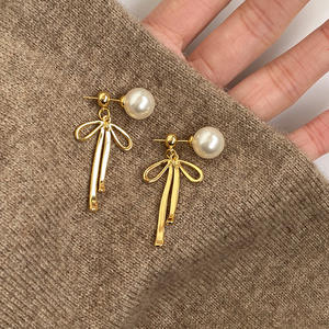 Pendientes Largos de Plata de Ley S925 con Baño de Oro y Perla, Estilo Simple y Dulce, Pendientes Colgantes de Moda - Product Image 1