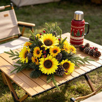 Faux tournesol artificiel et pomme de pin avec panier suspendu en verdure persistante pour porche, patio, extérieur, Noël, Thanksgiving, table, décoration intérieure