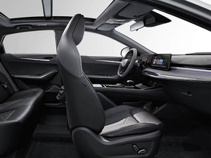 รับสั่งทำพิเศษ รถยนต์ Changan Ruicheng Plus ปี 2022 รถเก๋งสำหรับครอบครัว จอสัมผัสคู่ขนาด 12.3 นิ้ว รถเก๋งขนาดใหญ่ระดับ A+ ความยาว 4800 มม. ระยะฐานล้อ 2770 มม. - Product Image 2