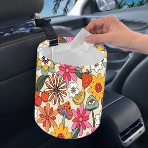 Accesorio Elegante y Funcional para el Interior del Automóvil: Portapañuelos Colgante con un Atractivo Estampado Floral - Product Image 1