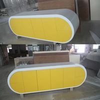 Scrivania Direzionale Personalizzata in Solid Surface a Forma di Occhiali, Resistente ai Graffi, Giallo-Bianca, Scrivania Singola per Ufficio Manager