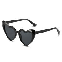 2023 nouveau été en forme de diamant femmes mignon sexy lunettes de soleil mode amour coeur couleur bonbon dames lunettes de soleil dégradé lentille nuances