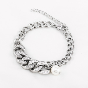 สร้อยข้อมือแฟชั่นไทเทเนียมสตีลแบบคิวบาประดับมุกและเพชรสำหรับผู้ชาย - Product Image 1