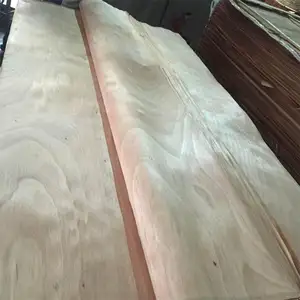 Suministro de fábrica, corte rotativo, nogal rojo, Okoume, chapa de madera Natural para paneles de puerta de madera contrachapada