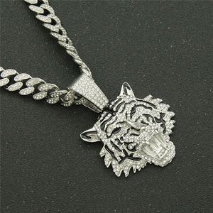 Collar con Colgante de Cabeza de Tigre en 3D con Diamantes, Estilo Europeo y Americano, Cadena Cubana - Product Image 3