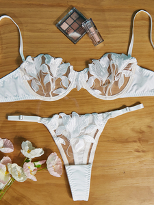 Set di mutandine <span class=keywords><strong>Bralette</strong></span> con spalline esotiche Sexy all'ingrosso 2 pezzi Set di biancheria <span class=keywords><strong>bianca</strong></span> moda donna - Product Image 2
