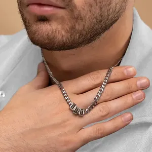 <span class=keywords><strong>Collana</strong></span> con Ciondolo Personalizzato con Nome di <span class=keywords><strong>Famiglia</strong></span> Placcato Oro 18k Altamente Lucidato <span class=keywords><strong>Collana</strong></span> Familiare Personalizzata Come Regalo per Papà - Product Image 3