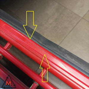 กระจังหน้ารถยนต์นิสสัน L70 ปี 1996 สีแดง พร้อมโลโก้ 15200144 (86215) - Product Image 1