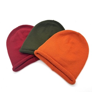 Bonnet long sans couture à bord roulé, tricoté, doux, respirant et fin, pour usage quotidien, unisexe, style rétro, casquettes personnalisées pour hommes - Product Image 1