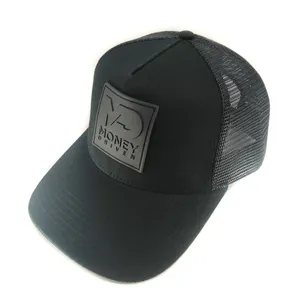 Benutzer definierte geprägte Logo 5 Panel Mesh Baseball Caps Männer Trucker Hüte mit Gummi patch