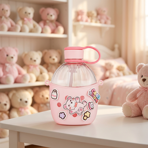 Bouteille d'eau en Tritan pour enfants PINKAH, design Astronaute, 650 ml/22 oz, avec paille et sangle, personnalisable <span class=keywords><strong>Crocs</strong></span> DIY, idéale pour les sorties et l'école - Product Image 3