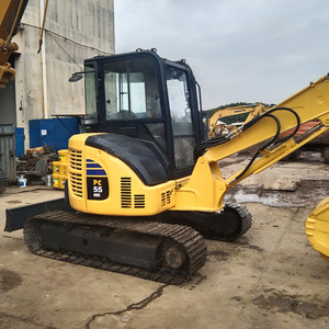 Excavadora Usada Komatsu PC55MR de 5.5 Toneladas, Motor Cummins, Bomba Hidráulica Kawasaki, Motor Original Japonés, 1200-2000 Horas, 90% Nueva, 2023 - Product Image 1
