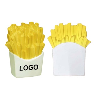 Jouet anti-stress en mousse PU en forme de frites décoratives, personnalisable avec logo, pour la décoration alimentaire - Product Image 1
