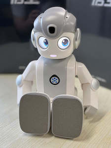 Robot IA UBTECH Wukong : Jouet éducatif, danseur, lecteur de livres illustrés, interlocuteur vocal, professeur d'anglais pour l'éducation précoce - Product Image 4