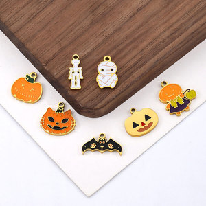 Breloques d'Halloween tendance en acier inoxydable plaqué or PVD 18 carats émaillé, personnalisables en gros pour la fabrication de colliers, bracelets et bijoux - Product Image 4