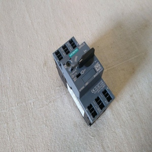 Interruptor Automático 3RV2011-0AA20, 3RV20110AA20 PLC, Producto Nuevo Original, Envío Rápido, Garantía de 12 Meses - Product Image 1
