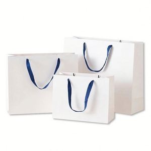 Bolsas de Papel Clásicas Personalizadas para Ropa, Accesorios de Moda, con Cinta y Logotipo, Regalos Empresariales, Compras de Calcetines, Zapatos y Pieles - Product Image 1