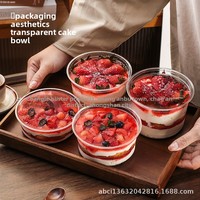 Bol à gâteau en PET entièrement transparent et recyclable, idéal pour les desserts glacés, les poudres, les fruits frais (fraise, mangue), les poudings au lait et les plateaux de fruits frais à emporter.