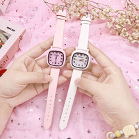 Montre numérique créative et élégante pour femme, style décontracté et tendance, montre sport à quartz pour fille, vente en gros 2025