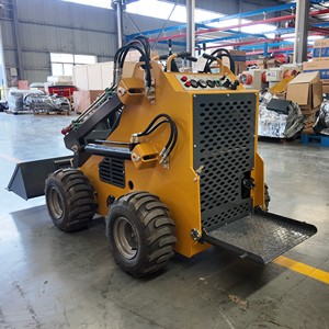 Envío Gratis: Minicargadora Compacta de 5 Toneladas con Orugas, Cucharón Hidráulico para Remoción de Nieve, Construcción Agrícola, OEM, Alto Flujo - Product Image 5