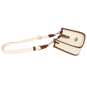 Sac à bandoulière pour femme, petit format, élégant, de luxe et de niche, avec design unique. - Product Image 3