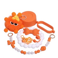 Lot de 6 accessoires modernes et simples pour tasses : crochet à pompon, motif craquelé, nœud papillon 16 cm, chaîne pour paille, capuchon de paille en forme de cœur, couvercle de tasse en silicone, ensemble de chaînes florales