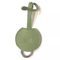 Accessoires de breloques de sac en cuir PU modernes Pendentif d'étiquette de sac unique Cadeaux mignons Porte-clés Charms de sac