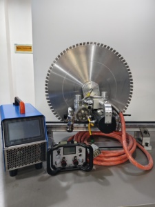 Scie murale 2026 haute fréquence 26KW 380V 220V avec moteur à refroidissement par eau, lame MAX1600mm HF26 plus puissante M - Product Image 5