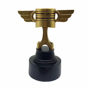 Acceptez les prix du trophée de <span class=keywords><strong>piston</strong></span> en résine pour le salon automobile - Product Image 4