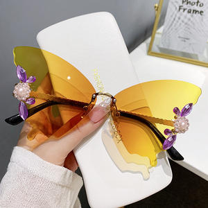 Gafas de Sol de Lujo para Mujer, Diseño de Mariposa con Degradado de Color, Montura de Diamantes sin Aro, Estilo 2025, Gafas de Sol Grandes con Perlas para Fiesta - Product Image 3