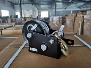 Hochwertige Mini Manuelle Tragbare 1-Wege-Handwinde 800LB Handkurbel Kleine Winde mit Drahtseil mit Farbig Verzinktem Getriebe - Product Image 4