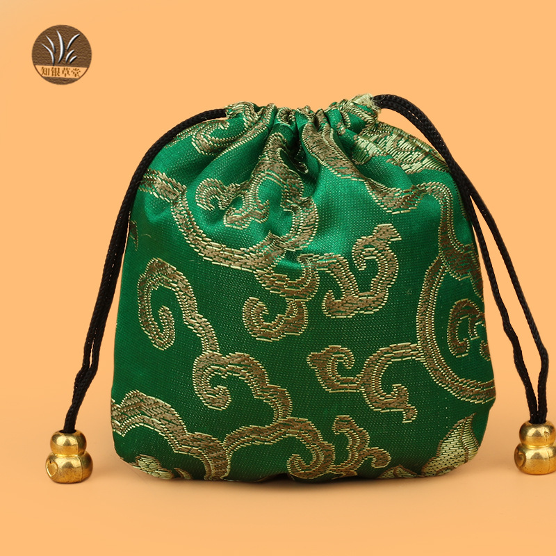 Pochette à cordon nuage de bon augure vert émeraude 10x10cm