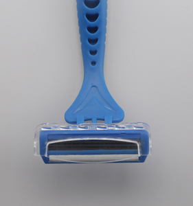 Maquinilla de Afeitar Desechable de Triple Hoja para Hombre, Mango de Plástico, Venta al por Mayor - Product Image 5