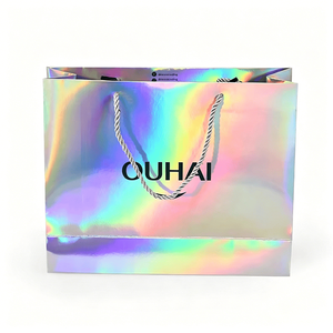 Sacs fourre-tout de luxe pour l'emballage de vêtements de marque, sacs shopping personnalisés en papier holographique irisé avec poignée en corde torsadée - Product Image 1