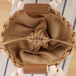 Ahşap Boncuklu El Yapımı Hasır Çanta Kadın Çantası Yuvarlak Kova Çanta Tarzı Basit Günlük El Yapımı Plaj Çantası - Product Image 5