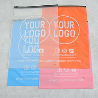 Sacs refermables mats personnalisés avec logo en feuille d'or pour l'emballage de vêtements de boutique et de maillots de bain