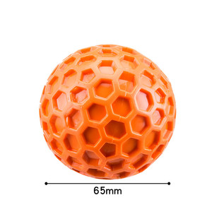 Jouet pour chien imperméable et écologique, balle résistante aux morsures en caoutchouc souple avec structure en nid d'abeille, facile à nettoyer, utilisation en intérieur - Product Image 2
