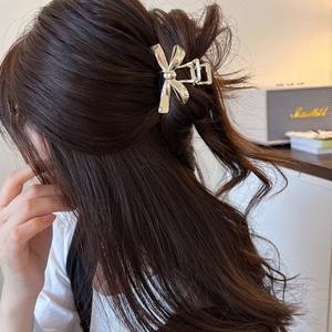 กิ๊บติดผมโลหะรูปโบว์ขนาดเล็กสุดหรูสำหรับเด็กผู้หญิง กิ๊บติดผมรูปหัวใจมินิสุดหรู เครื่องประดับผมสำหรับผู้หญิง - Product Image 3