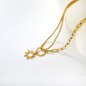 Collar con colgante de sol, chapado en oro de 18k, cadena de acero inoxidable para clavícula, ideal para regalo o uso casual. - Product Image 2