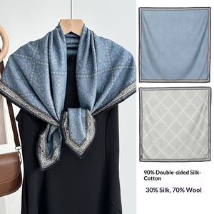 Écharpe en soie imprimée double face élégante pour femme, collection Printemps-Automne-Hiver 2026, châle carré en laine de 90 cm, écharpe personnalisée - Product Image 4