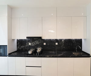 ตู้ครัวสำเร็จรูปทันสมัยสำหรับร้านอาหาร ชุดตู้ครัวไม้แบบโมดู<span class=keywords><strong>ล</strong></span>าร์ พร้อมเคาน์เตอร์หินอ่อน - Product Image 3