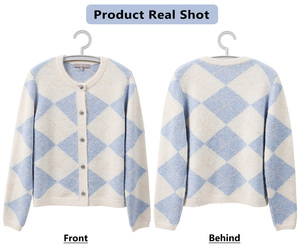Cardigan en tricot à carreaux anti-plis pour <span class=keywords><strong>femme</strong></span>, col rond, boutonné, coupe ample, manches longues, style preppy pour le printemps et l'automne - Product Image 3