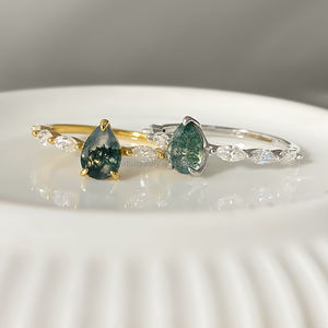 Bague de fiançailles classique en agate mousse laitonnée avec placage or 14 carats et alliance taille poire pour femme - Product Image 1