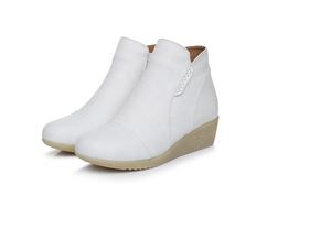 Inverno bianco Anti-Slip <span class=keywords><strong>scarpe</strong></span> da allattamento per le donne a metà taglio con punta in plastica vera pelle all'ingrosso della fabbrica per il lavoro ospedaliero - Product Image 5