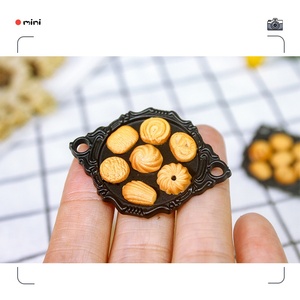 Accessoires pour maison de poupée 1:12, mini assiette à gâteaux <span class=keywords><strong>Dim</strong></span> Sum, ornements, aliments miniatures, décoration d'assiette noire et argentée magnifique - Product Image 4