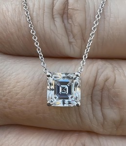 Pendentif en diamant moissanite le plus vendu avec pierre de couleur D pour collection de bijoux fins, disponible à un prix raisonnable - Product Image 2