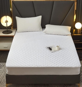 <strong>Mattress</strong> <strong>Protector</strong> White With <strong>Rubber</strong> Band/Fitted Style for Home - Product Image 1