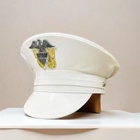 Chapeaux de capitaine blancs en gros avec écusson d'aigle pour fêtes nautiques et yachting