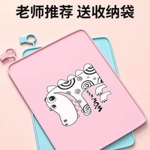 Salvamanteles de silicona Expert Choice para niños, de calidad alimentaria, forma cuadrada grande, inodoro, impermeable, aislante del calor, de 2 a 4 años - Product Image 3